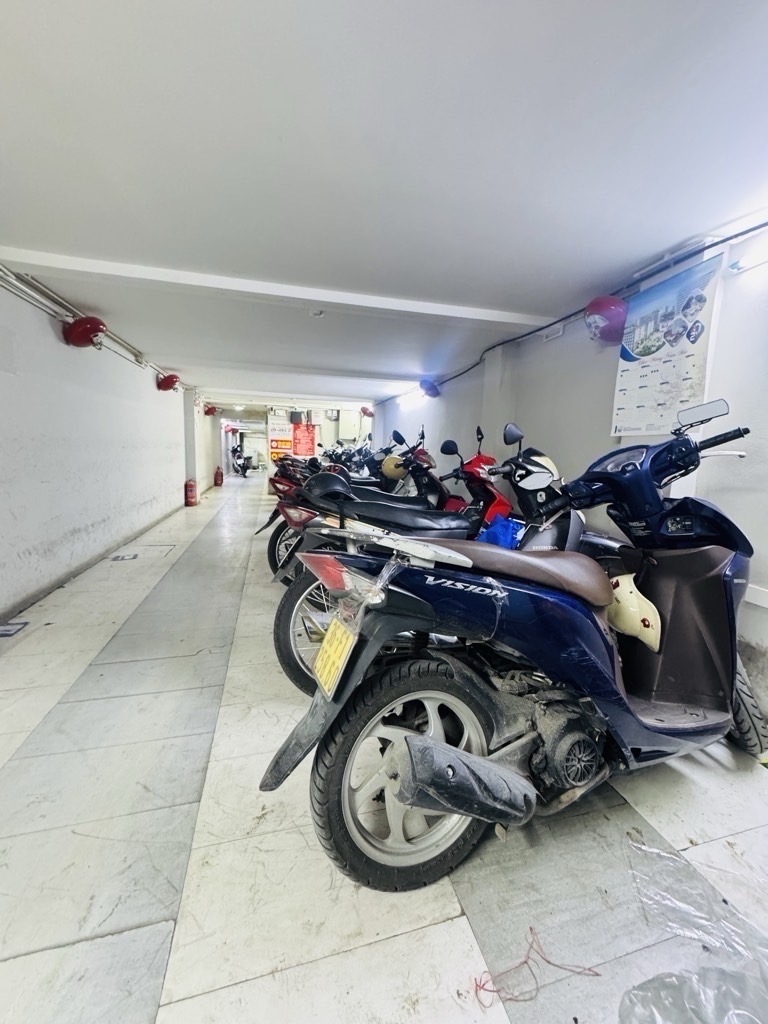 Bán gấp tòa CCmini 90m, 7 tầng thang máy, 28 phòng, dòng tiền 90tr/tháng, giá 17 tỷ
