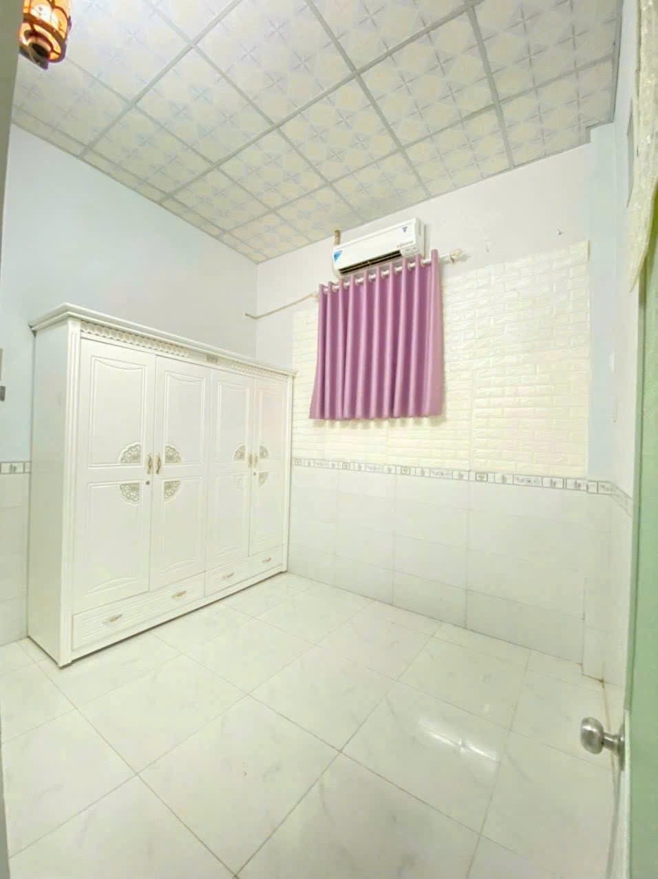 Nhà trệt 4x12m nở hậu, hẻm 75 Trần Phú, Ninh Kiều, Cần Thơ - 5 Triệu/tháng
