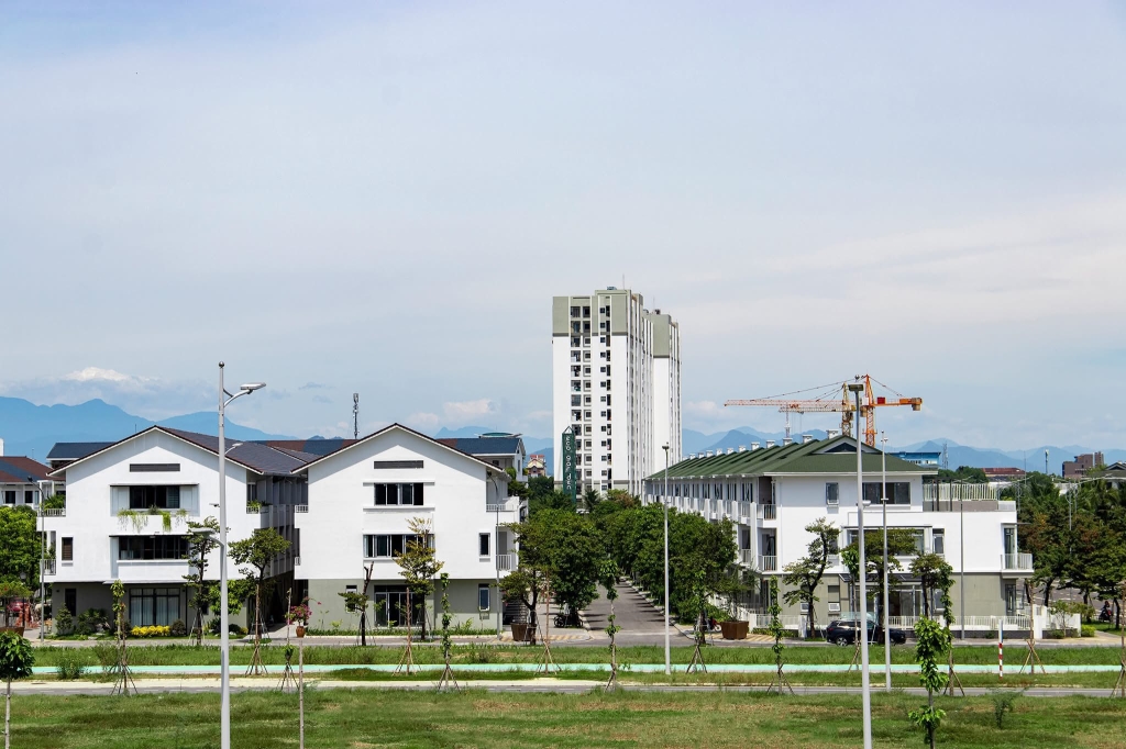 🏡 bán nhà thô liên kề 3 tầng khu đô thị eco garden, tp huế