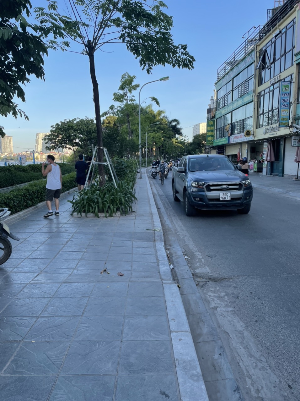 Siêu phẩm Mặt hồ Tây 280m2, 7 tầng thang máy, kinh doanh đỉnh, view triệu đô