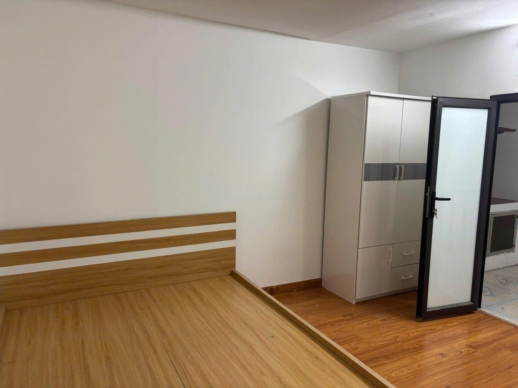 Nhà 55m2 x 3 Tầng Đủ Đồ Ngõ 178 Quan Nhân, Thanh Xuân - 15 Triệu/Tháng