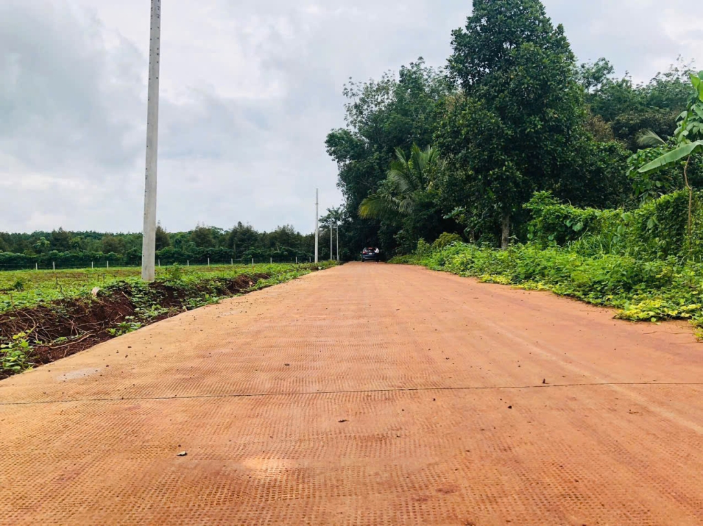 Bán gấp 1020m2 đất vàng sát chợ, trường học, KCN – 180 triệu, sổ hồng riêng, bao sang tên