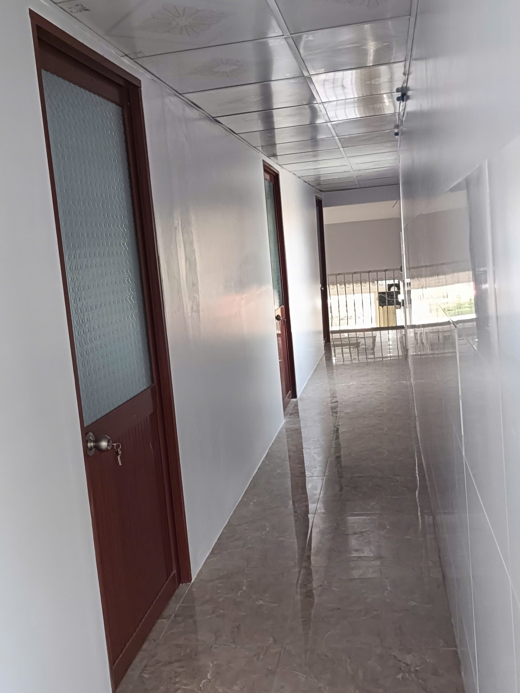 Cho thuê nhà mặt tiền Nguyễn Văn Linh, đối diện BV Đa Khoa Trung Ương, Cần Thơ - Vị trí đắc địa kinh doanh sầm uất